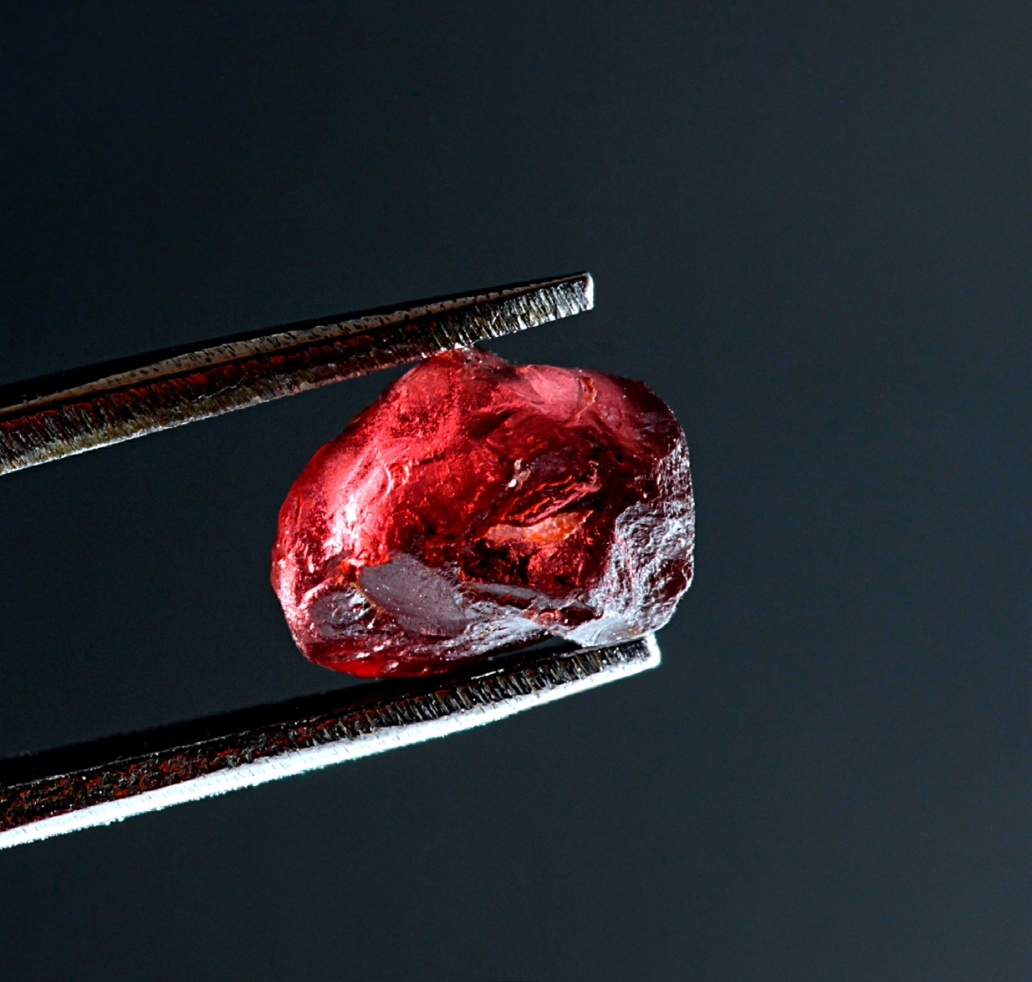 拉曼和LIBS系統(tǒng)分別測(cè)試石榴石特性